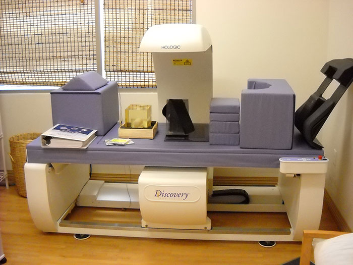 Hologic_Discovery_system_and_accessories