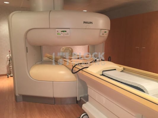 Philips 1.0T Panorama Open MRI