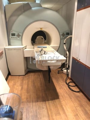 Siemens 1.5T Espree MRI [A-004231]