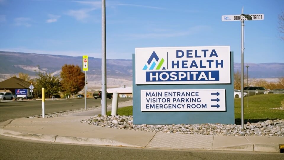 delta health hospital sign
